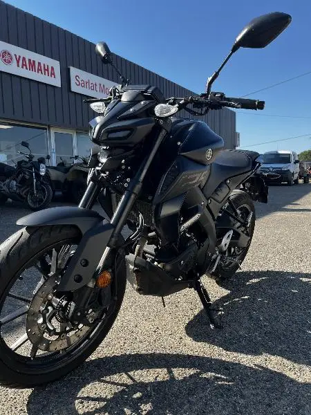 MT125 ABS