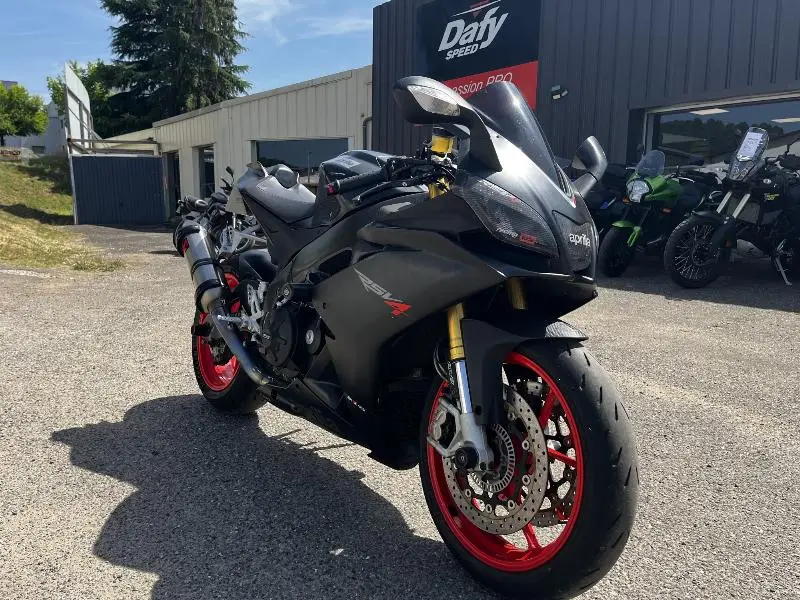RSV4 1000