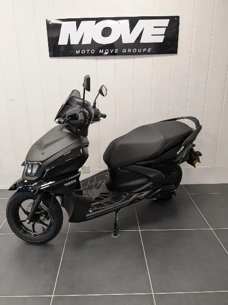 RayZR 125