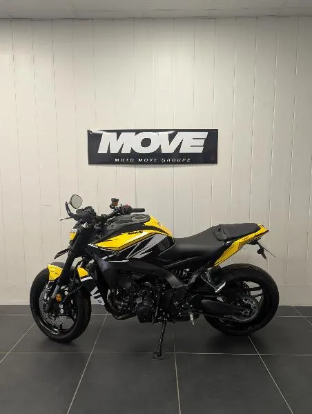 MT09