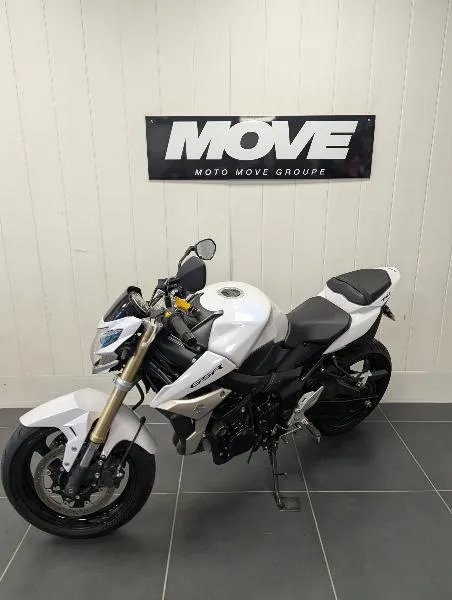GSR 750