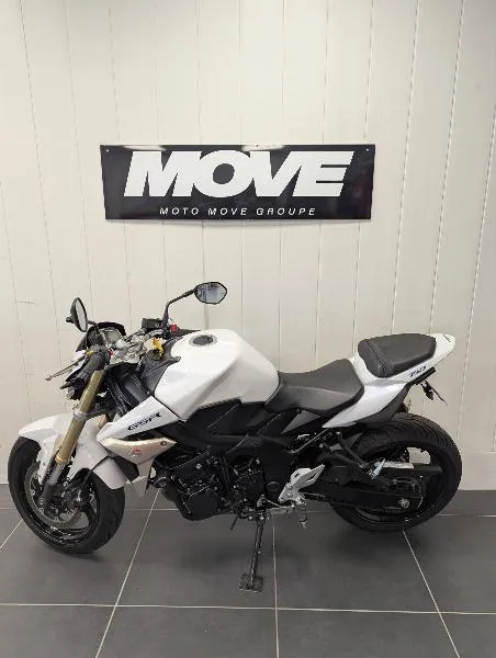 GSR 750