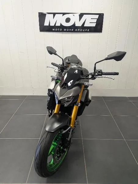 Z 900