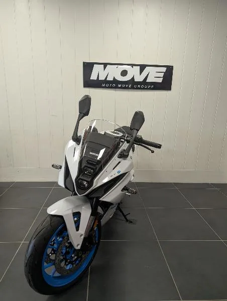 GSX8R
