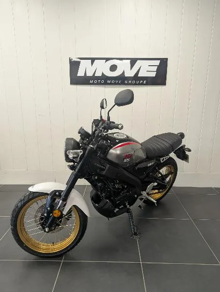 XSR 125 Legacy