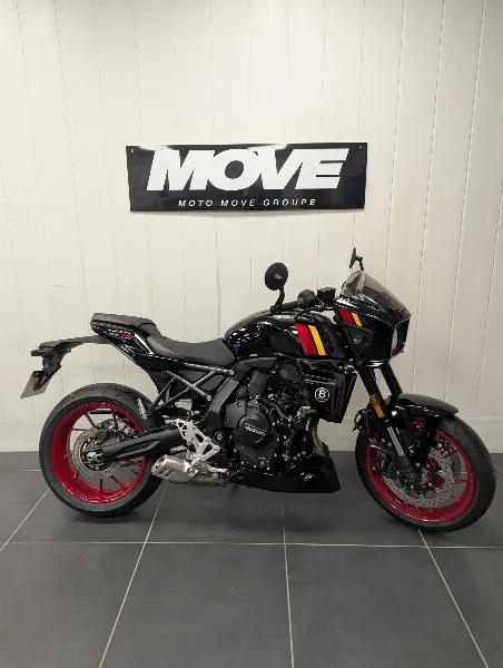 GSX8 TT