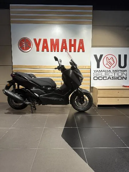 XMAX 125 TECH MAX 
