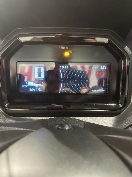 XMAX 125 TECH MAX 