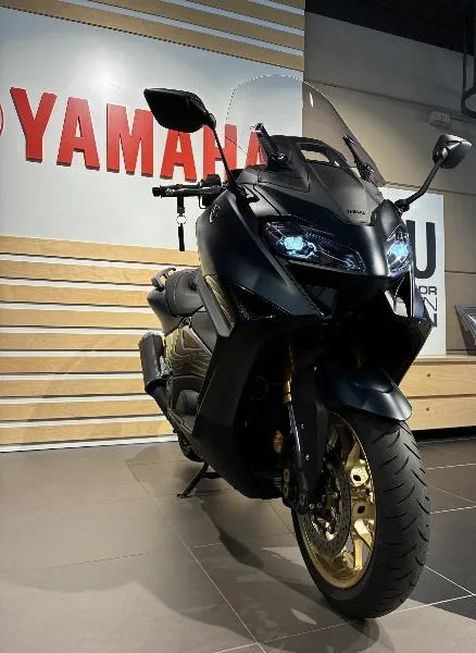 XP TMAX 560 TECH MAX