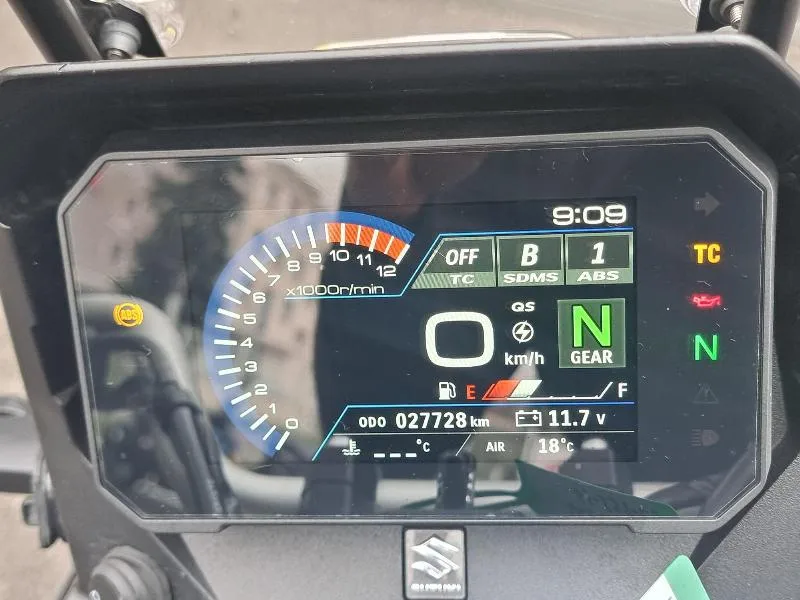 VSTROM 800SE