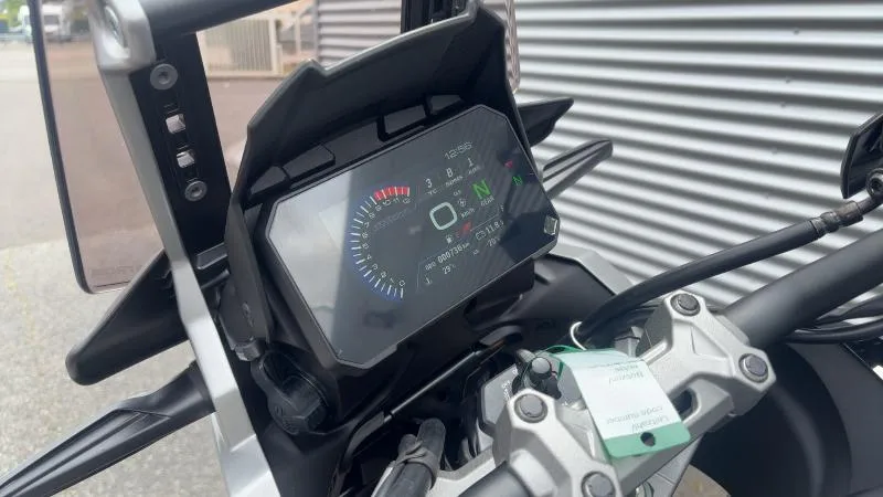 DL VSTROM 1050DE
