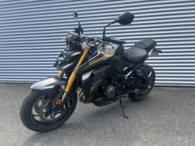 GSXS 1000