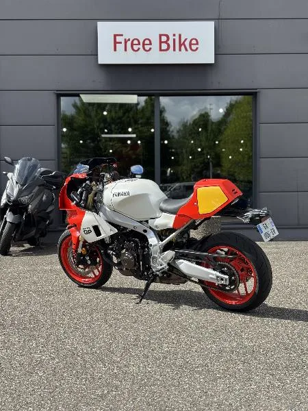 XSR 900 GP