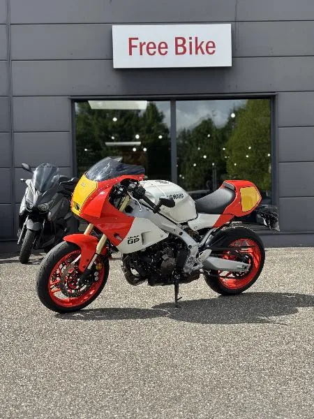 XSR 900 GP