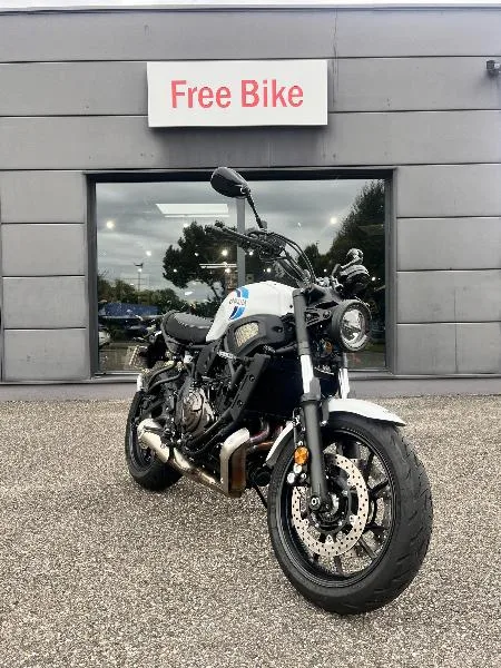 XSR 700