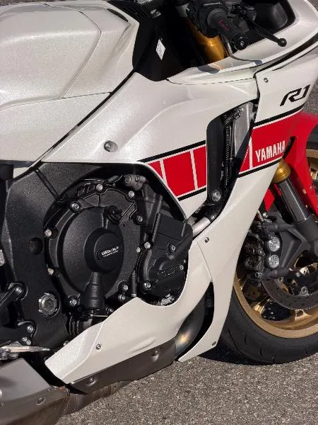 YZF 1000 R1 60TH