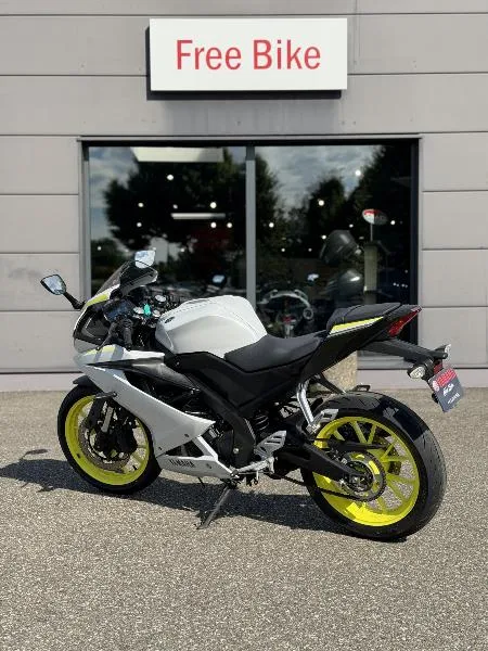 YZFR 125