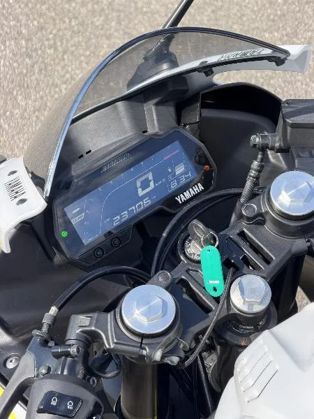 YZFR 125