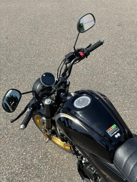 XSR 125 Legacy