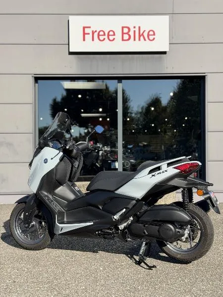 XMAX 125 TECH MAX