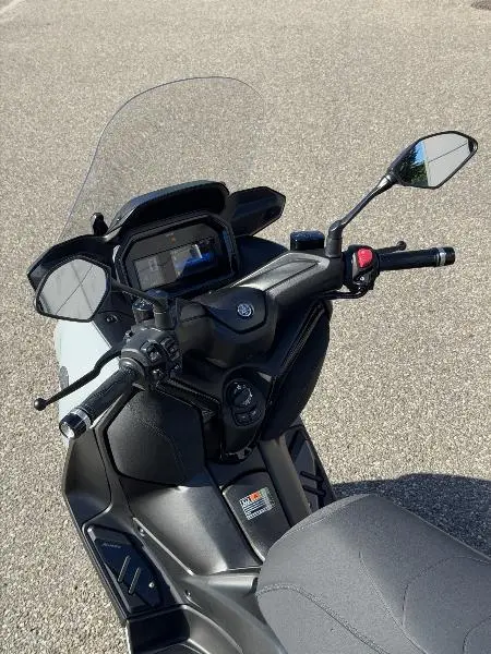 XMAX 125 TECH MAX