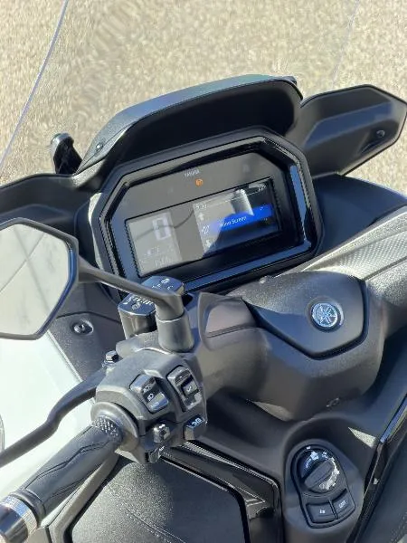 XMAX 125 TECH MAX