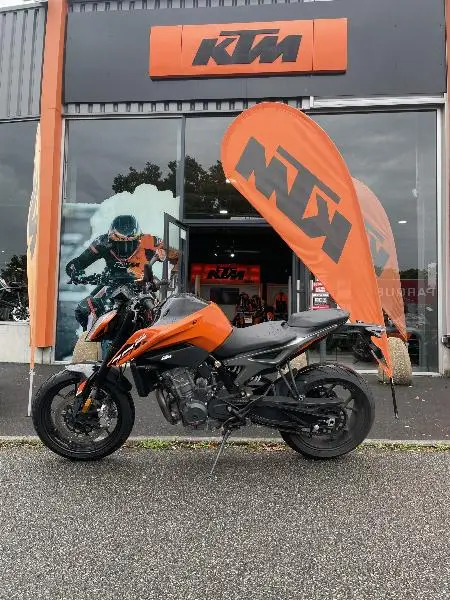 790 DUKE L