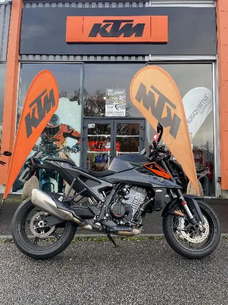 990 DUKE 2024