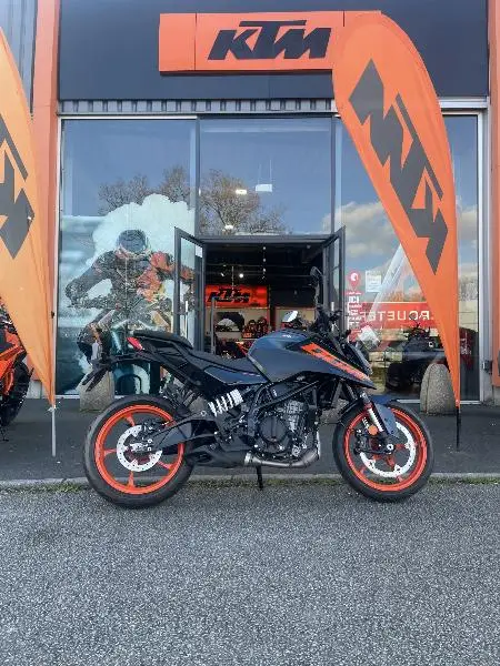 125 DUKE 2024