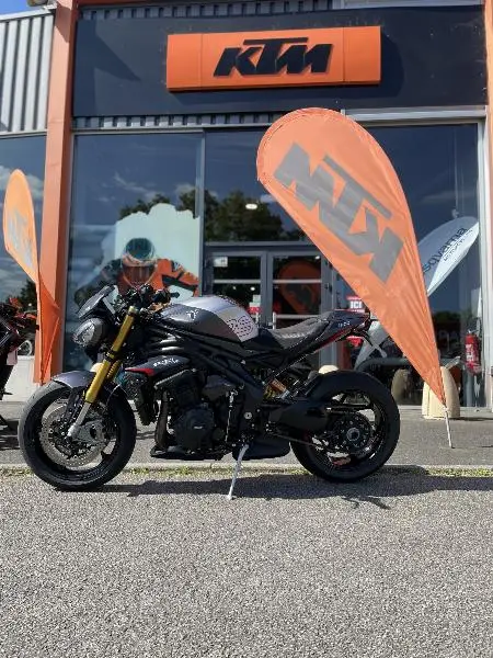 SPEED TRIPLE 1200 RS