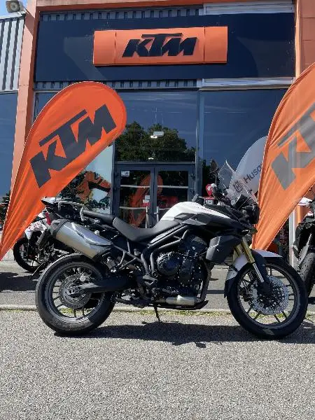 TIGER 800