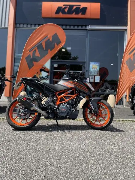 125 DUKE