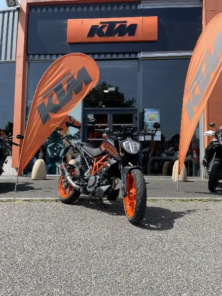 125 DUKE