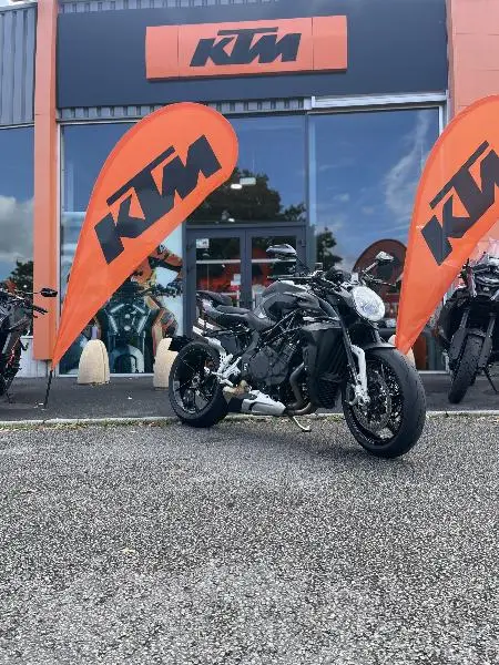 BRUTALE 1000 RS