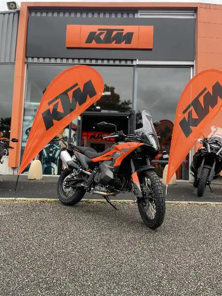 790 ADVENTURE