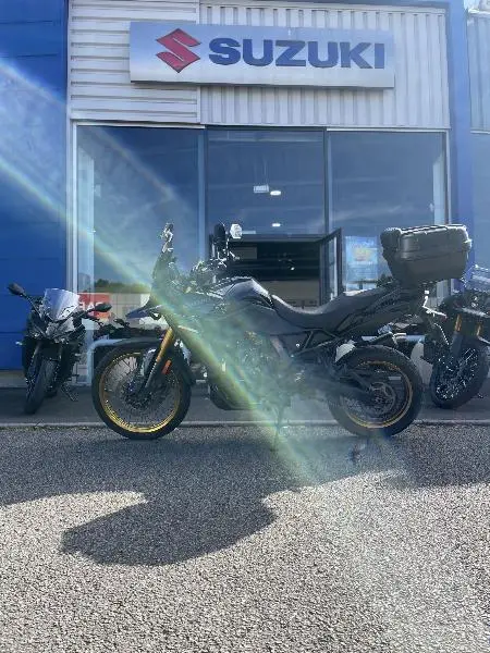 DL VSTROM 800DE