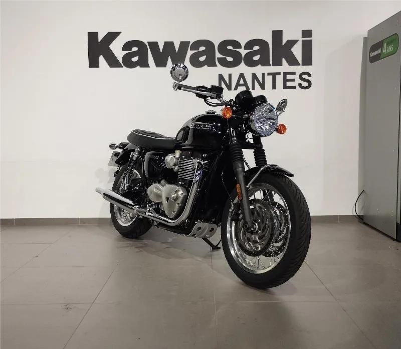 BONNEVILLE T120