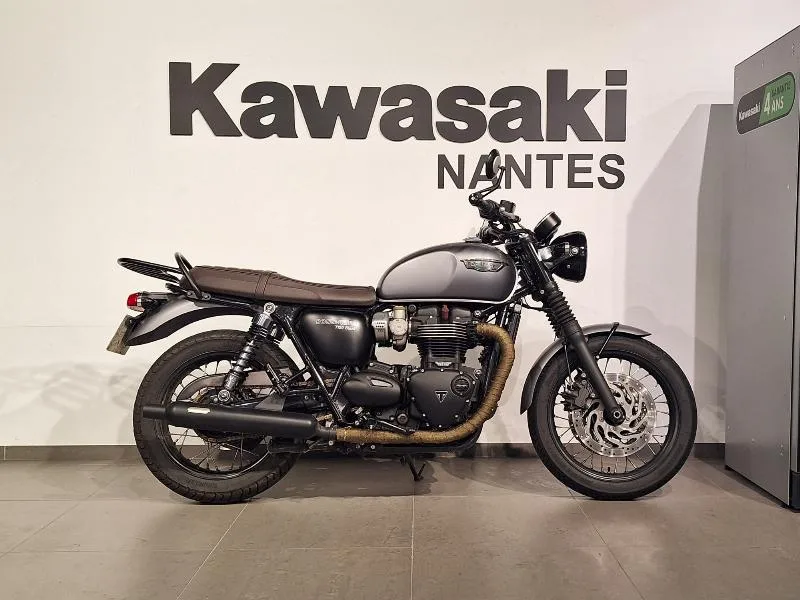 Bonneville T120 Black