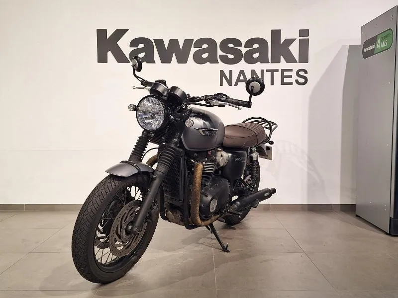 Bonneville T120 Black