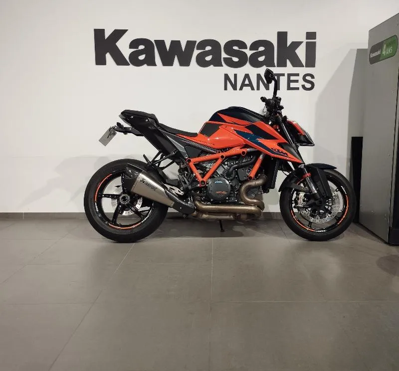 KTM 1290 SUPER DUKE R