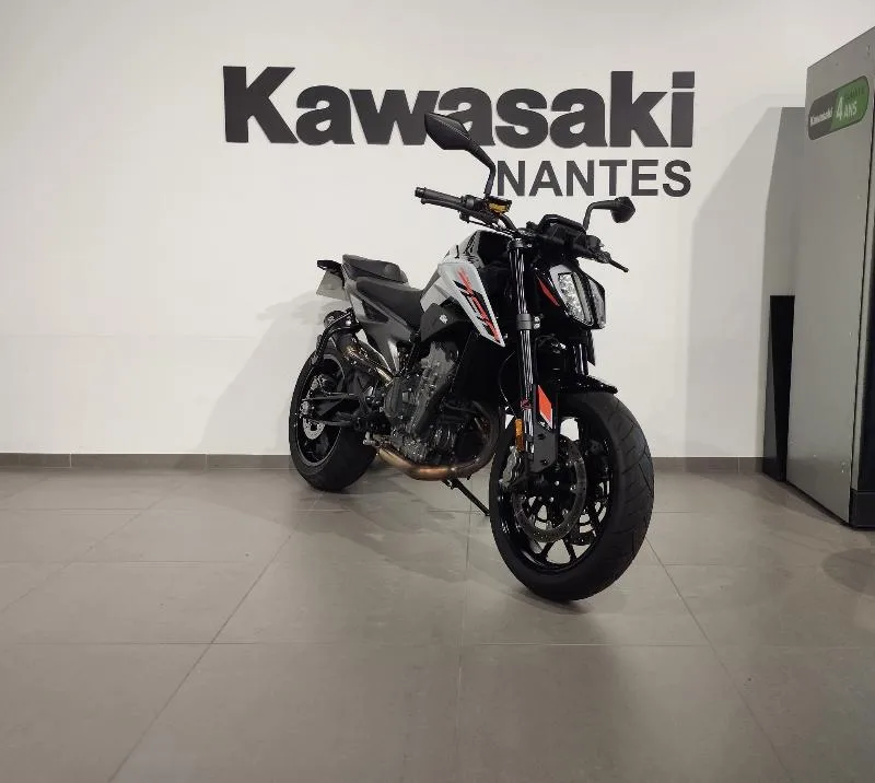 790 DUKE L