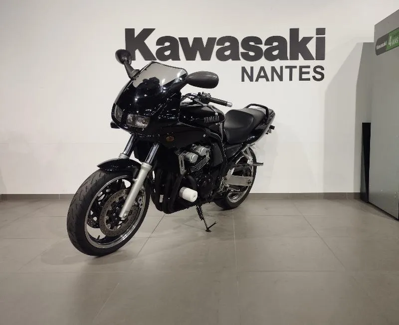 FAZER 600