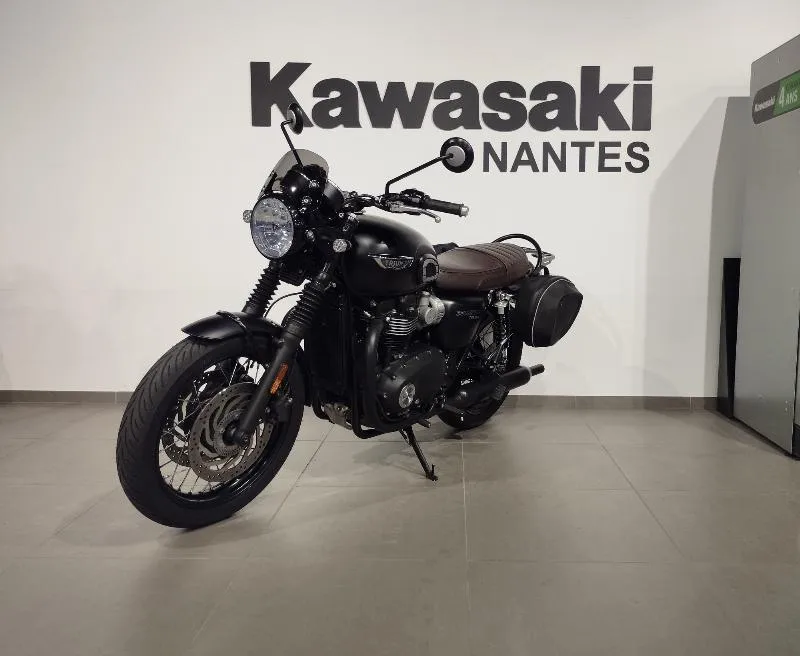 Bonneville T120 Black