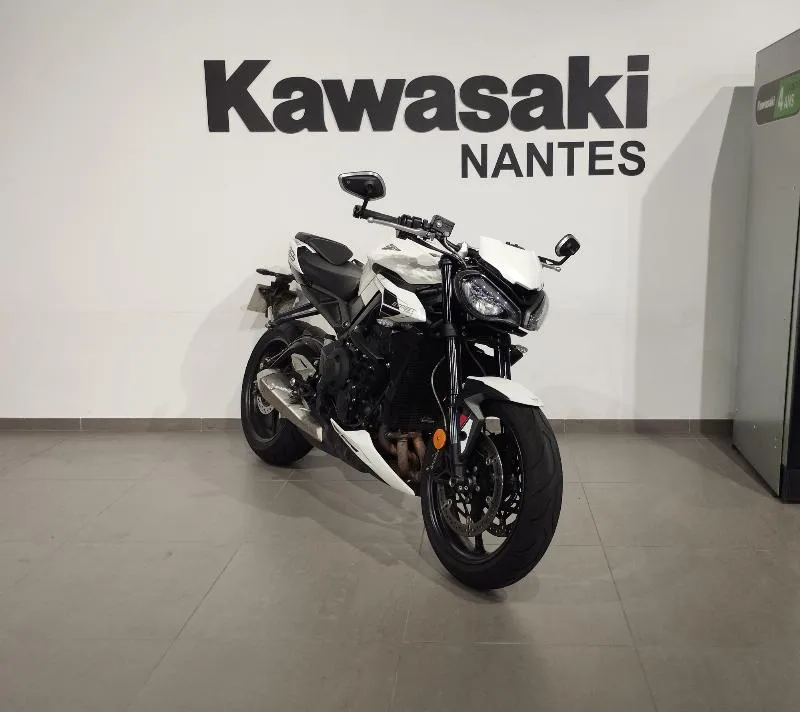 STREET TRIPLE 765 R