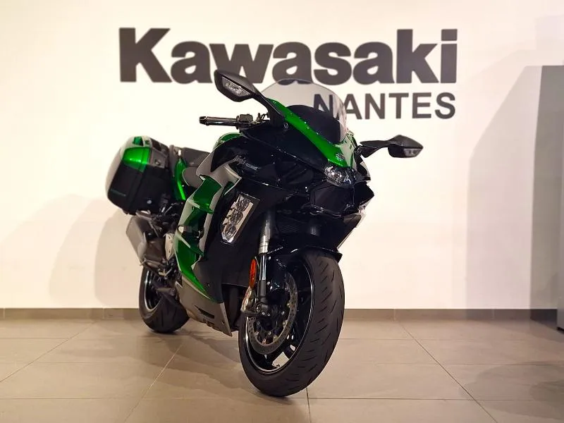 NINJA H2 SX SE PACK PERFORMANCE TOURER