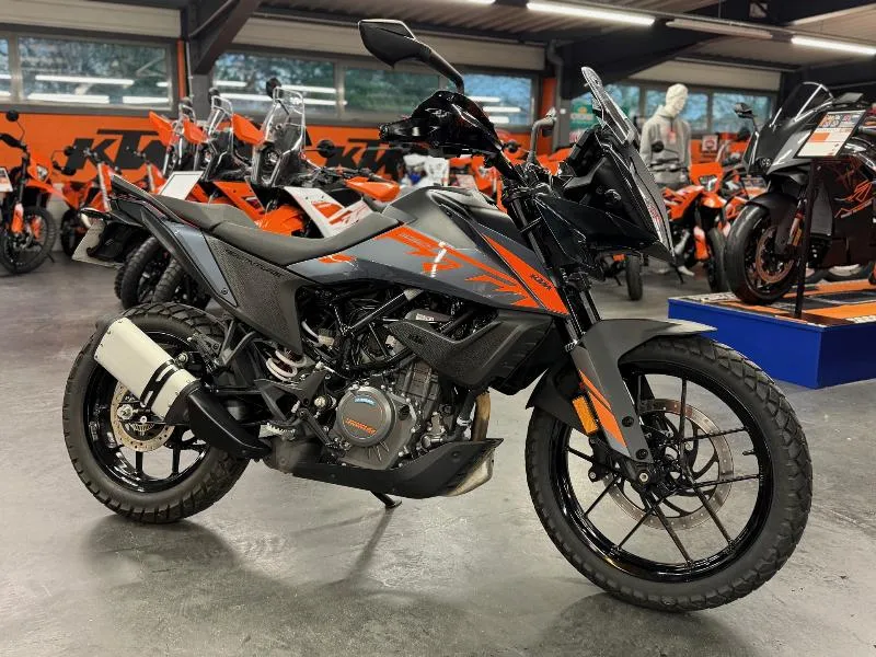390 ADVENTURE
