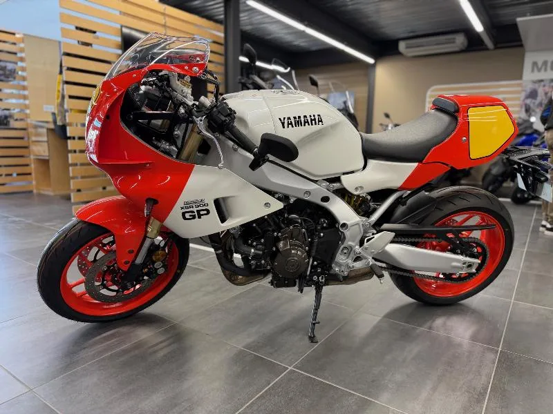 XSR 900 GP