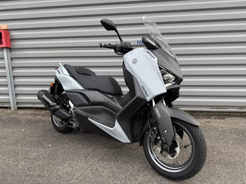 XMAX 300 Tech Max