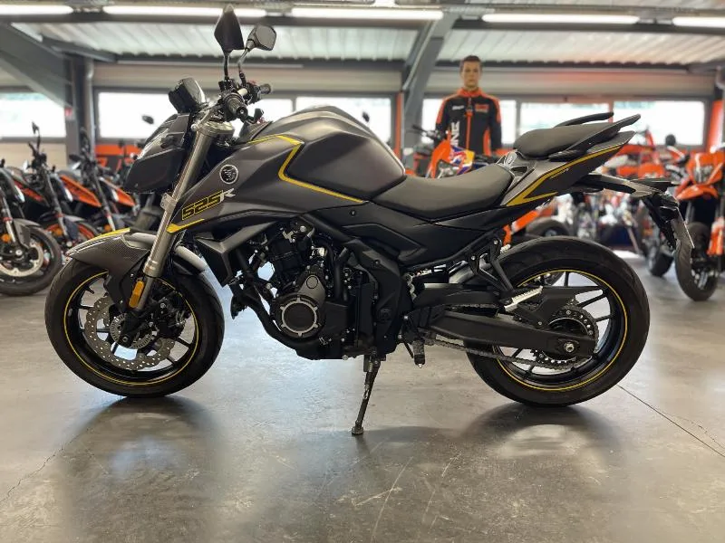 525 R