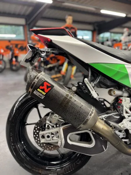 TUONO 1100 V4
